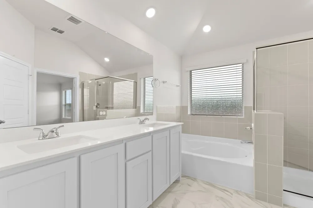 2613 River Bank Drive Burleson, TX 76028