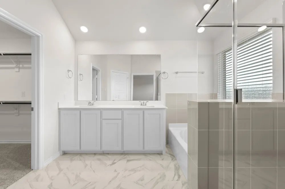 2613 River Bank Drive Burleson, TX 76028