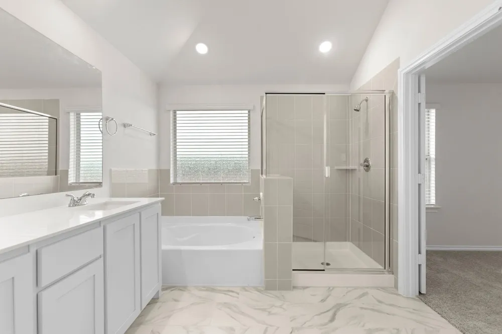 2613 River Bank Drive Burleson, TX 76028