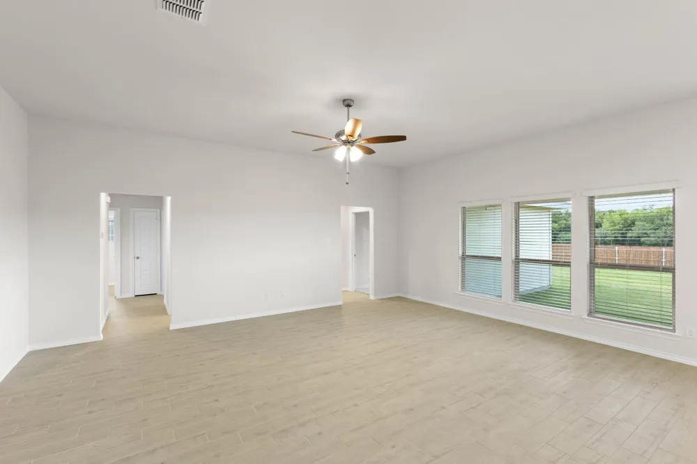 2613 River Bank Drive Burleson, TX 76028
