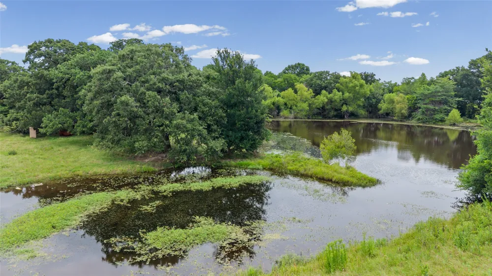 32 S Hwy 121 Highway Bonham, TX 75418