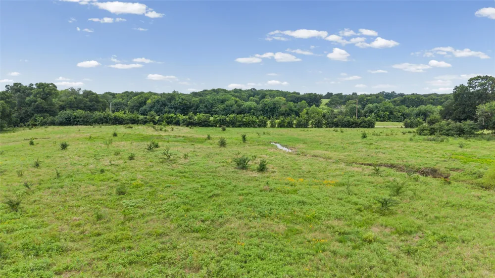 32 S Hwy 121 Highway Bonham, TX 75418