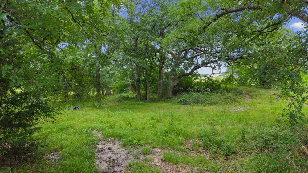 32 S Hwy 121 Highway Bonham, TX 75418