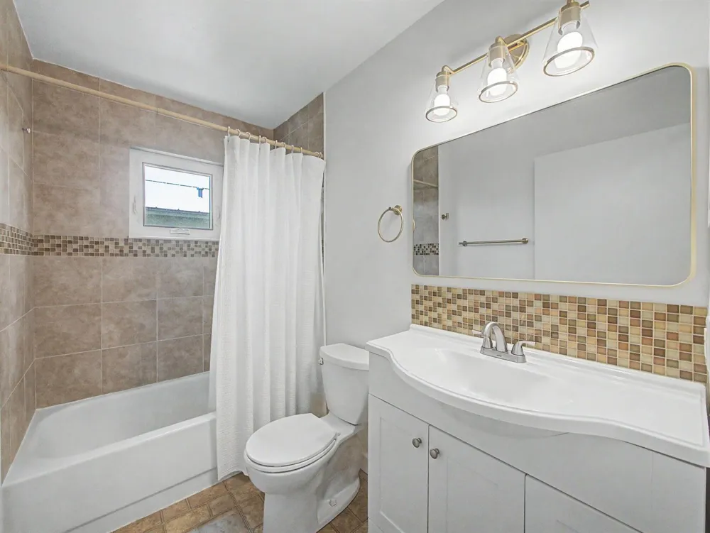 126 Chapel Lane Tequesta, FL 33469