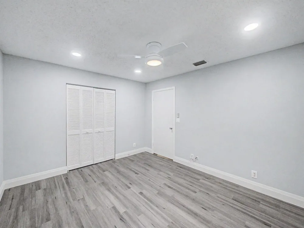 126 Chapel Lane Tequesta, FL 33469