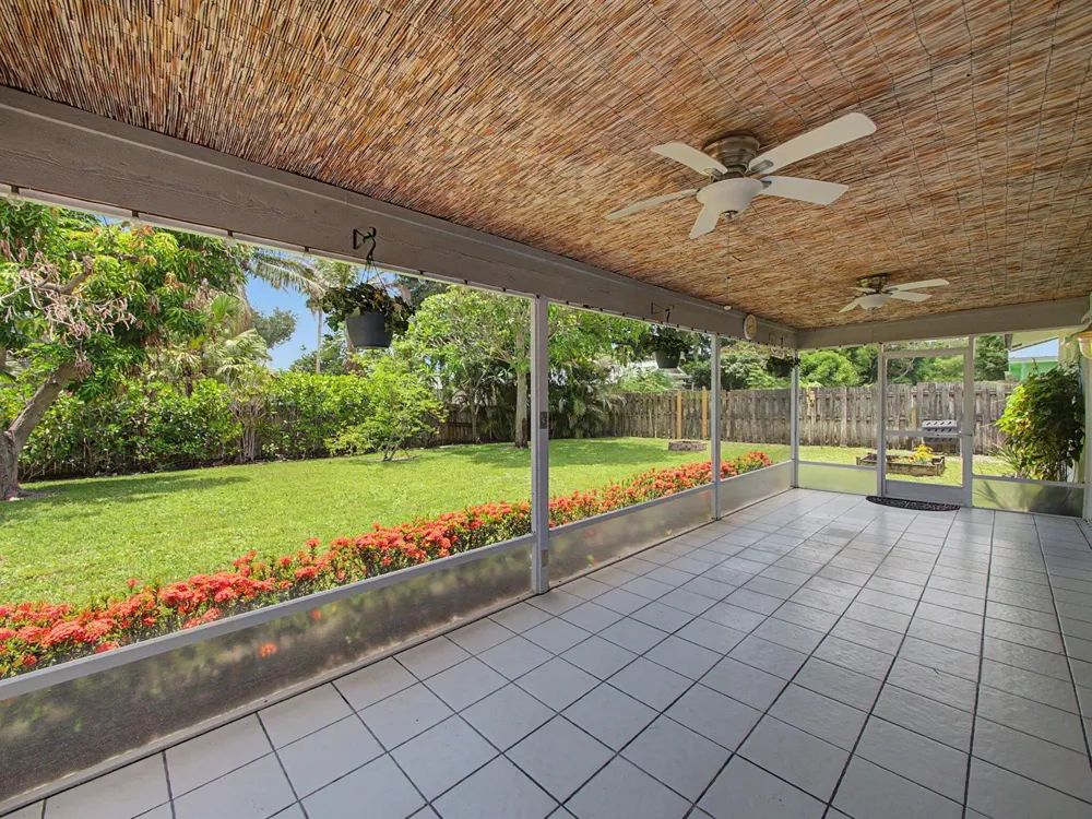 126 Chapel Lane Tequesta, FL 33469