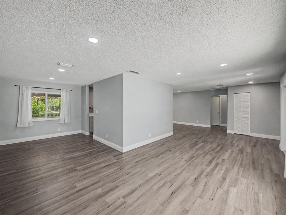 126 Chapel Lane Tequesta, FL 33469