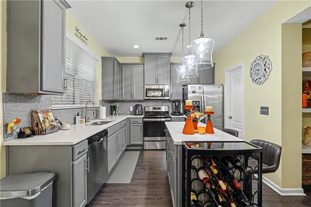 5563 Radford Loop Fairburn, GA 30213