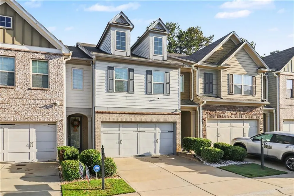5563 Radford Loop Fairburn, GA 30213
