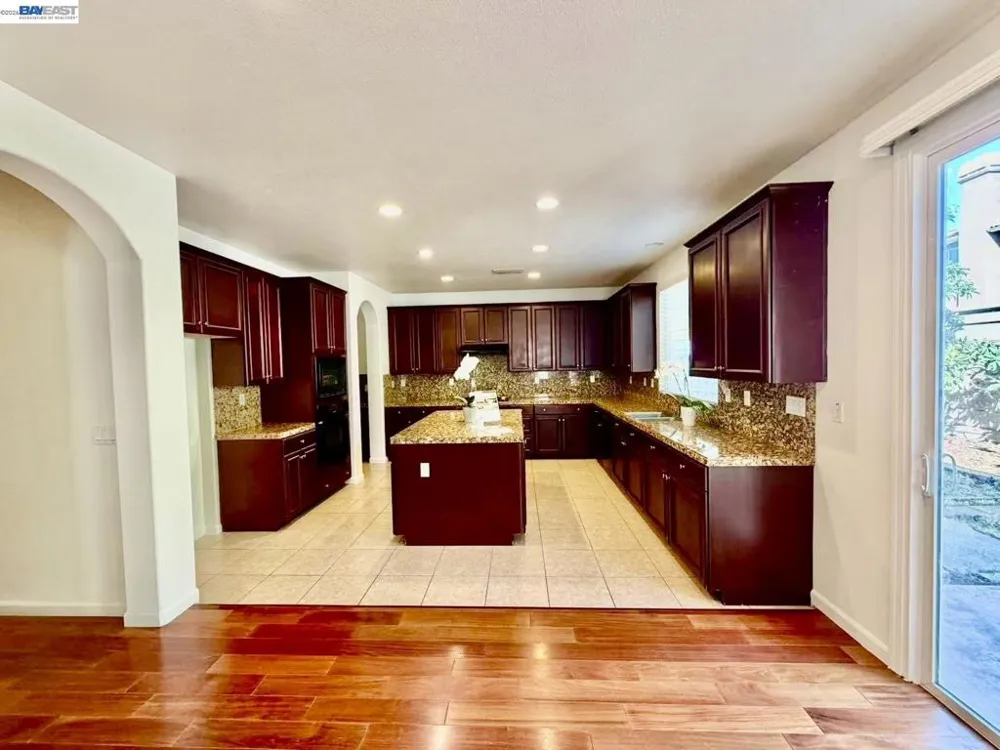 3809 Ruffed Grouse Ln Modesto, CA 95355