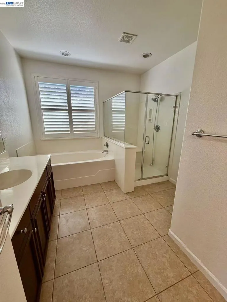 3809 Ruffed Grouse Ln Modesto, CA 95355