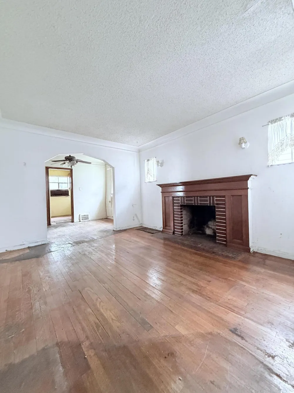 15786 Tracey Street Detroit, MI 48227