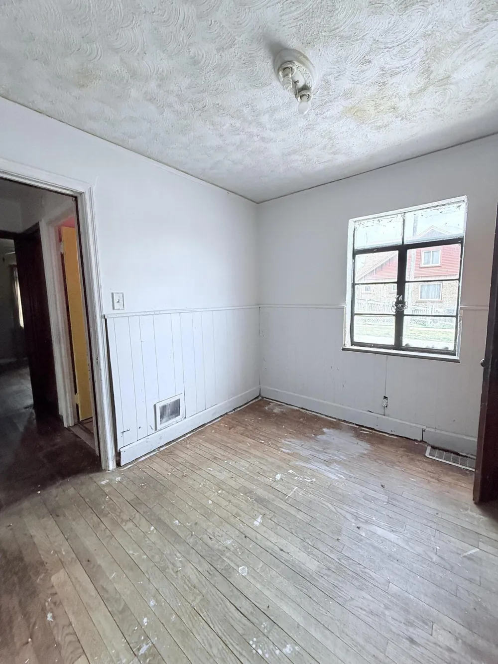 15786 Tracey Street Detroit, MI 48227