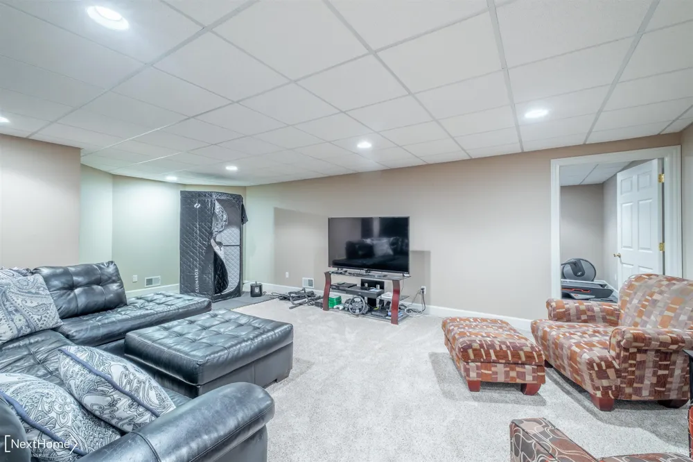 9185 North Island Drive Flushing Charter Township, MI 48433