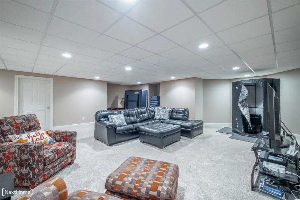 9185 North Island Drive Flushing Charter Township, MI 48433