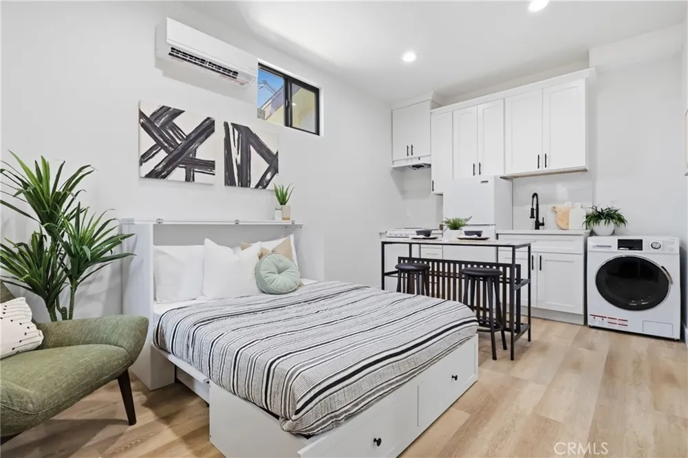4429 Phelan Avenue Baldwin Park, CA 91706