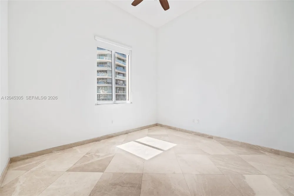 1050 Brickell Ave #3314 Miami, FL 33131