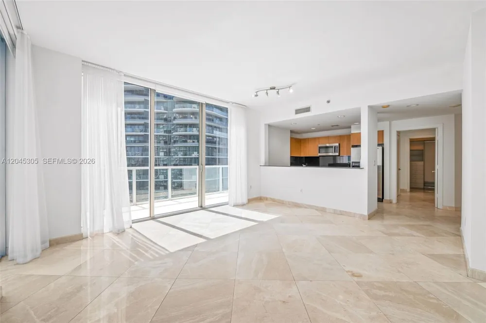 1050 Brickell Ave #3314 Miami, FL 33131
