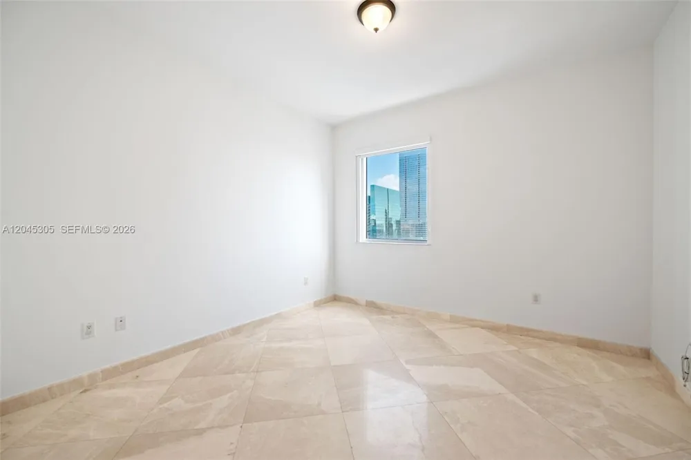 1050 Brickell Ave #3314 Miami, FL 33131