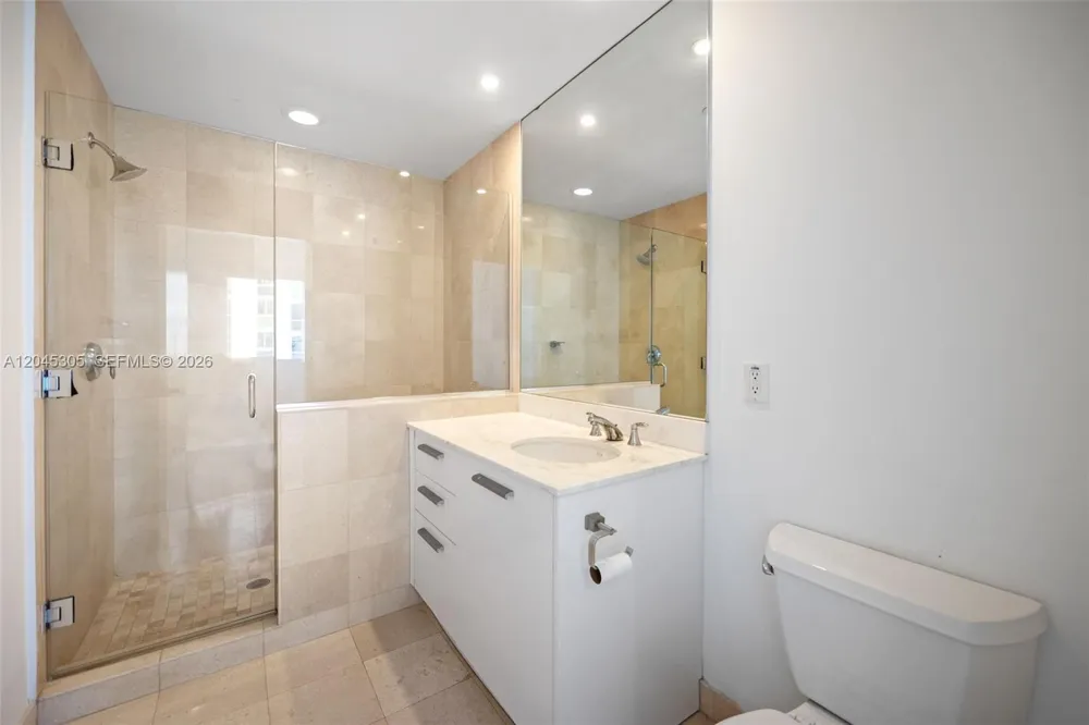 1050 Brickell Ave #3314 Miami, FL 33131