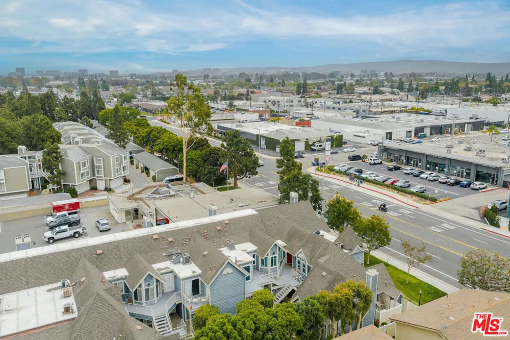 810 Baker Street #204 Costa Mesa, CA 92626