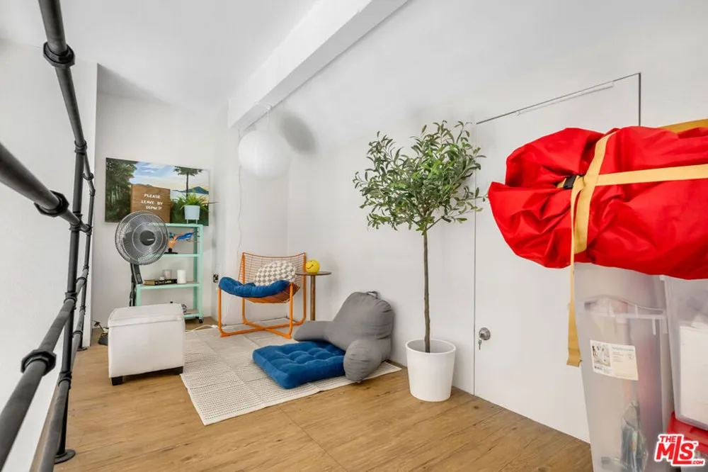810 Baker Street #204 Costa Mesa, CA 92626