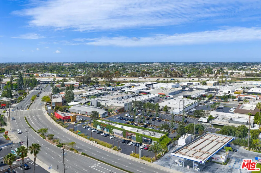 810 Baker Street #204 Costa Mesa, CA 92626