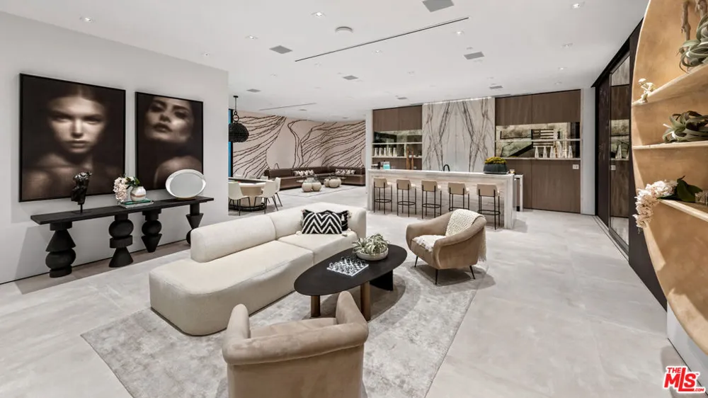 9607 Highridge Drive Beverly Hills, CA 90210