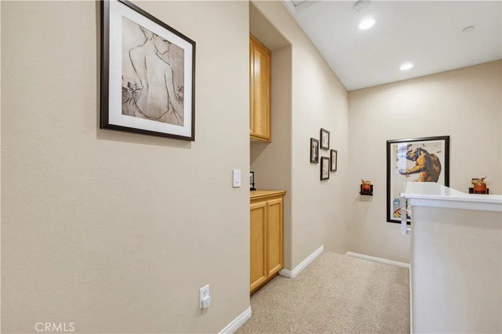 25441 Eagle Lane #140 Valencia, CA 91381