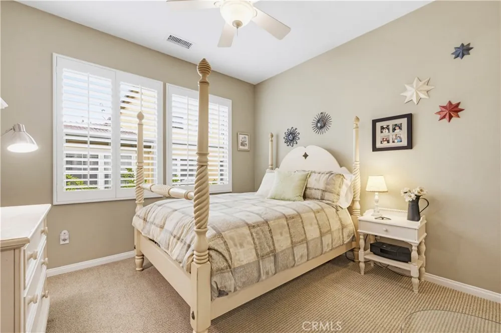 25441 Eagle Lane #140 Valencia, CA 91381
