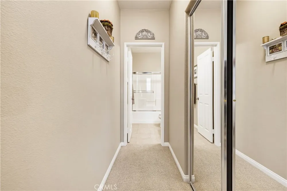 25441 Eagle Lane #140 Valencia, CA 91381