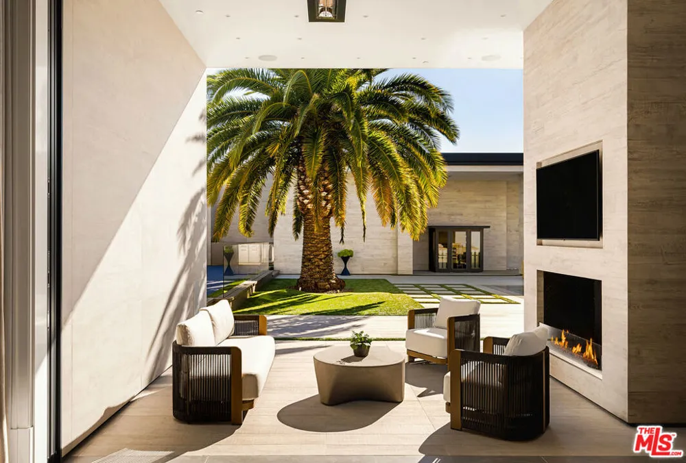 145 Mapleton Drive Los Angeles, CA 90077