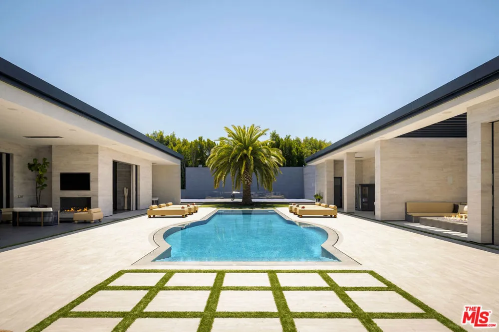 145 Mapleton Drive Los Angeles, CA 90077