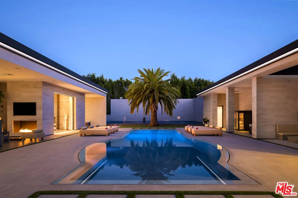145 Mapleton Drive Los Angeles, CA 90077