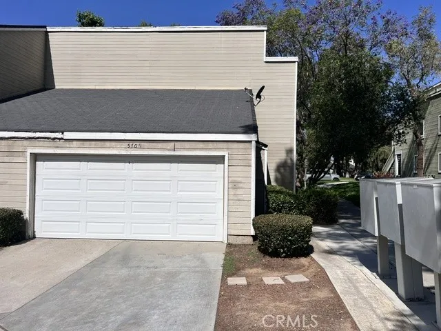 5706 Old Village Road #207 Yorba Linda, CA 92887