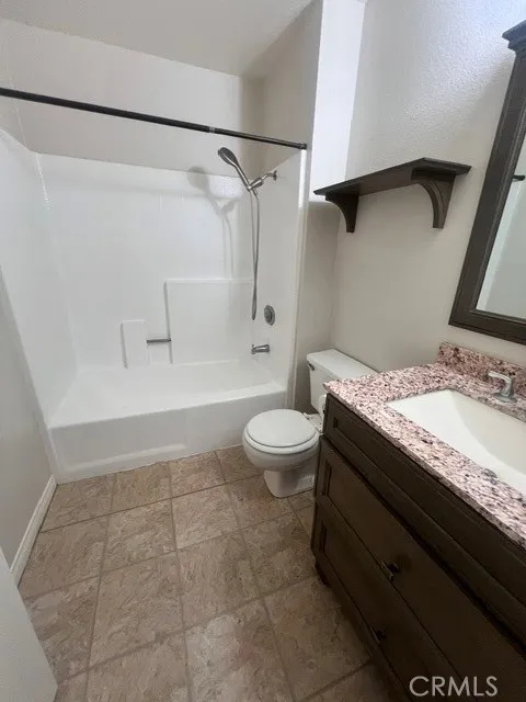 5706 Old Village Road #207 Yorba Linda, CA 92887