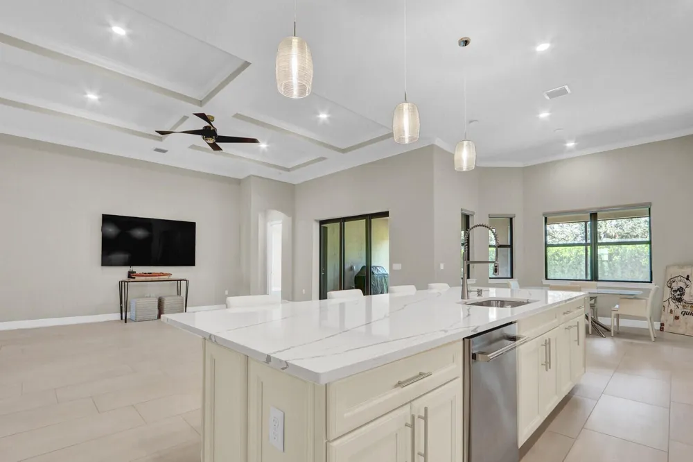 9242 Balsamo Drive Palm Beach Gardens, FL 33412