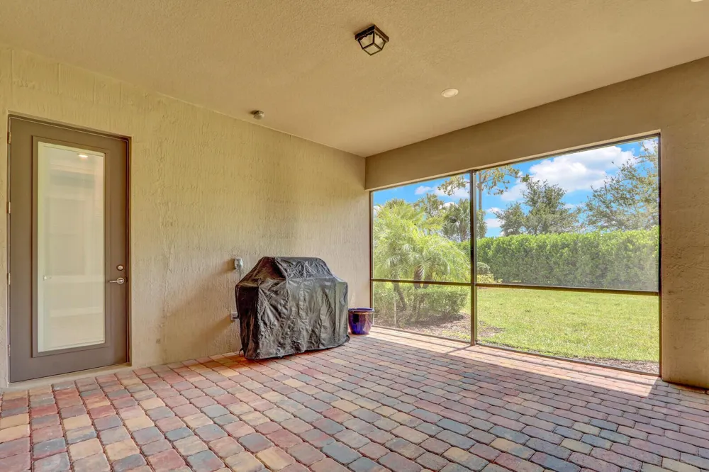 9242 Balsamo Drive Palm Beach Gardens, FL 33412