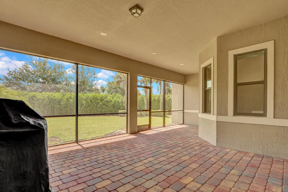 9242 Balsamo Drive Palm Beach Gardens, FL 33412