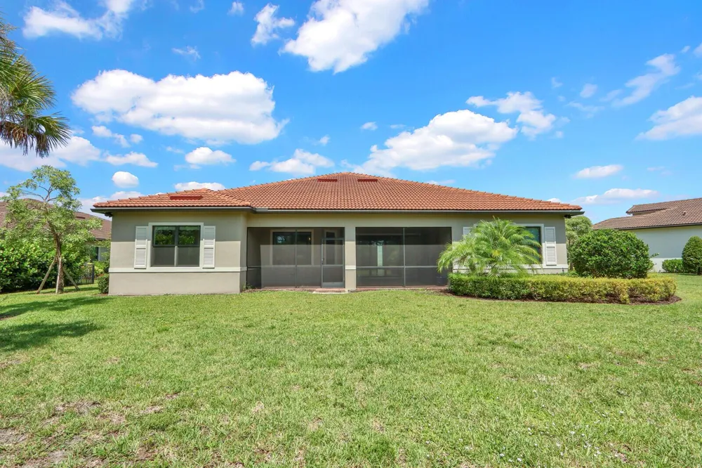 9242 Balsamo Drive Palm Beach Gardens, FL 33412