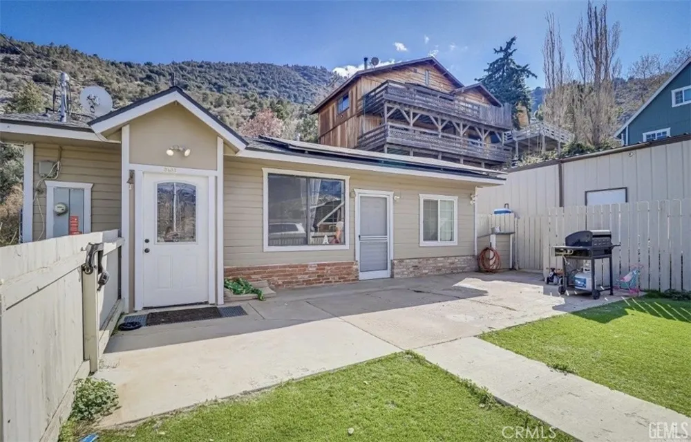 3432 California Trail Frazier Park, CA 93225