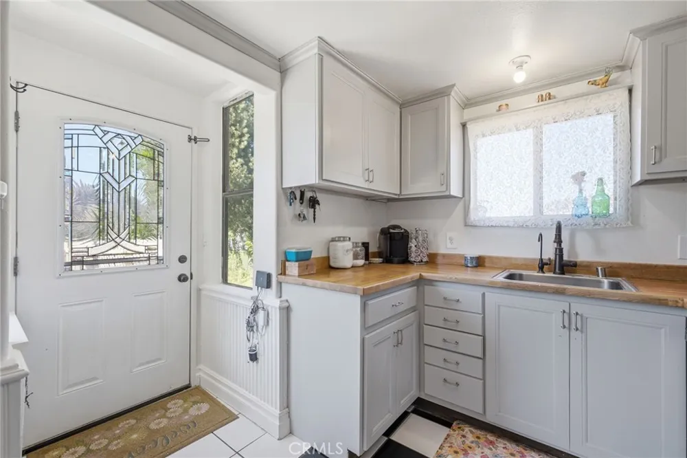 3432 California Trail Frazier Park, CA 93225