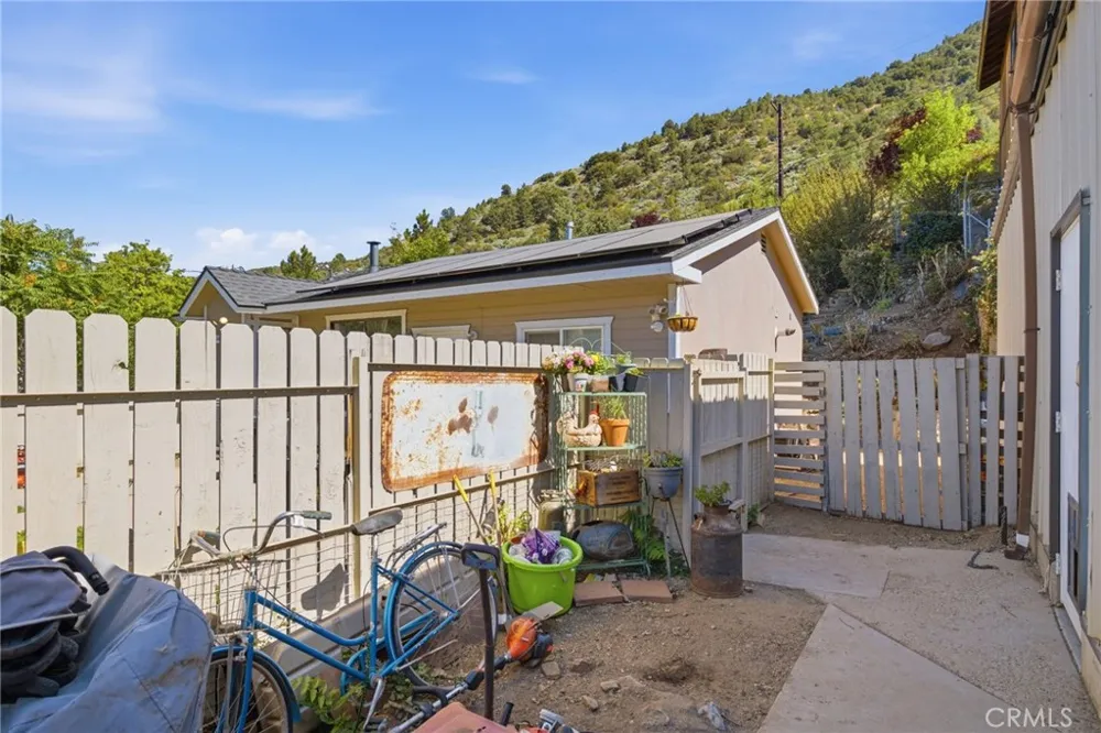 3432 California Trail Frazier Park, CA 93225