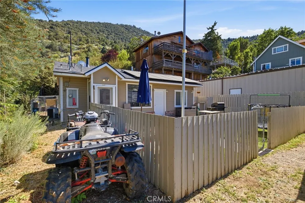 3432 California Trail Frazier Park, CA 93225
