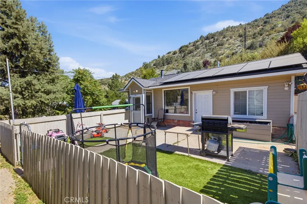 3432 California Trail Frazier Park, CA 93225