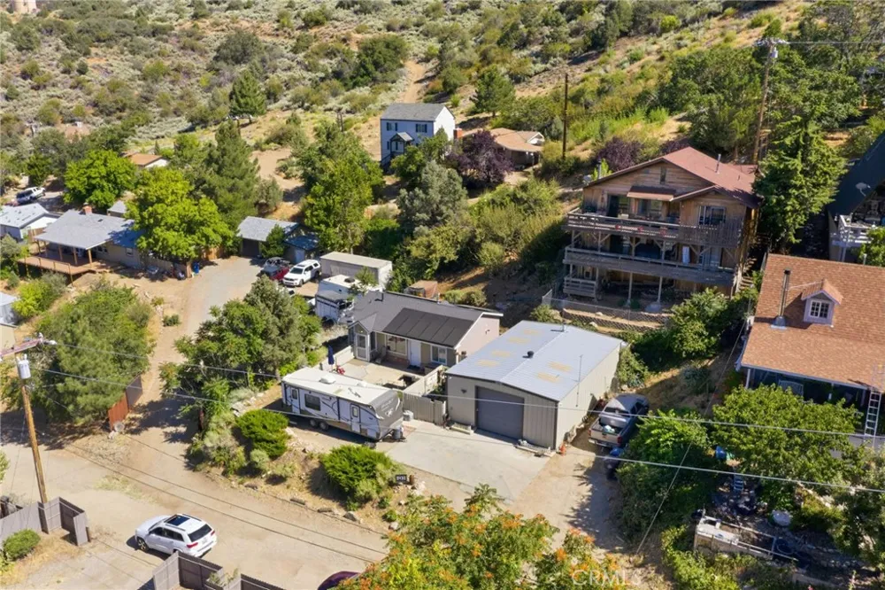 3432 California Trail Frazier Park, CA 93225