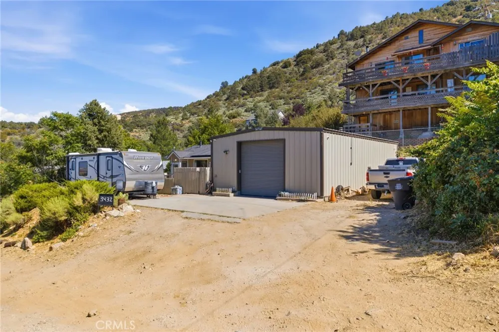 3432 California Trail Frazier Park, CA 93225