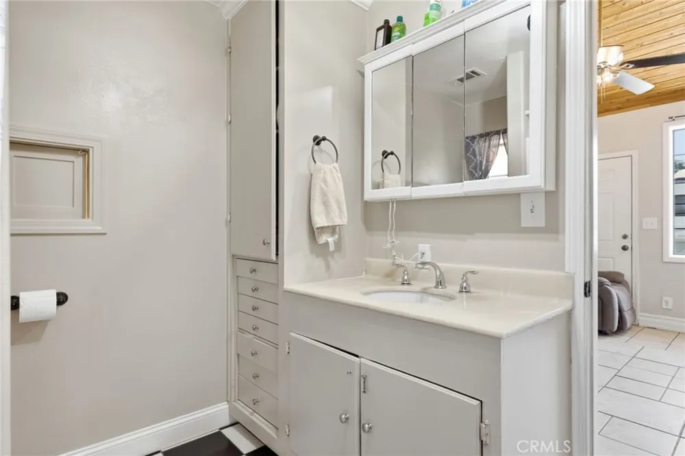 3432 California Trail Frazier Park, CA 93225
