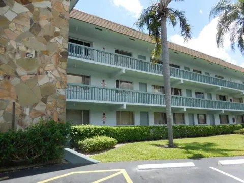 2000 Springdale Boulevard #203