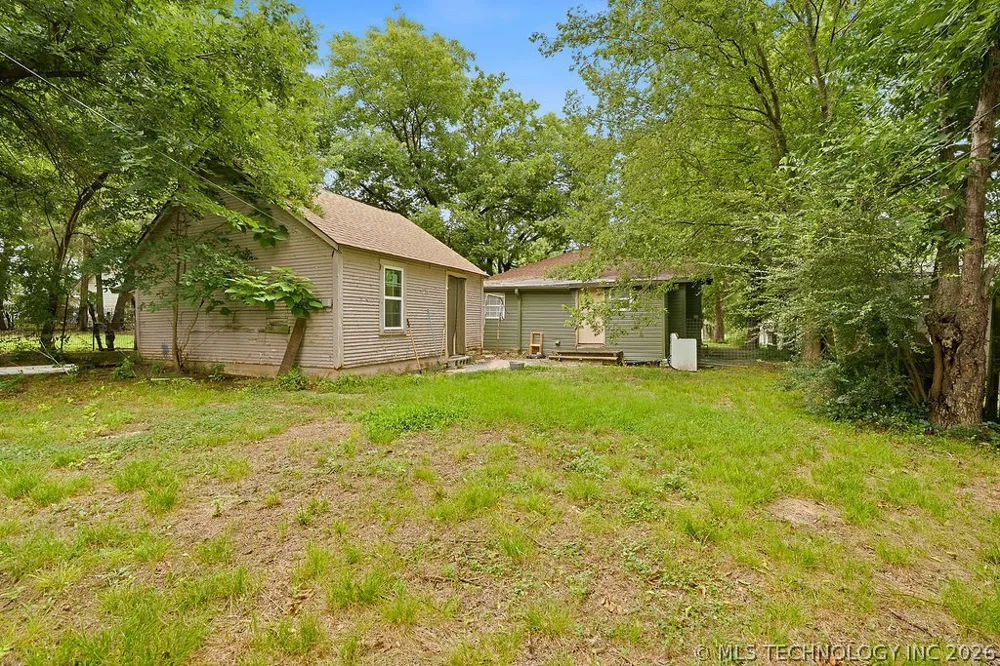 512 E 16th Ada, OK 74820